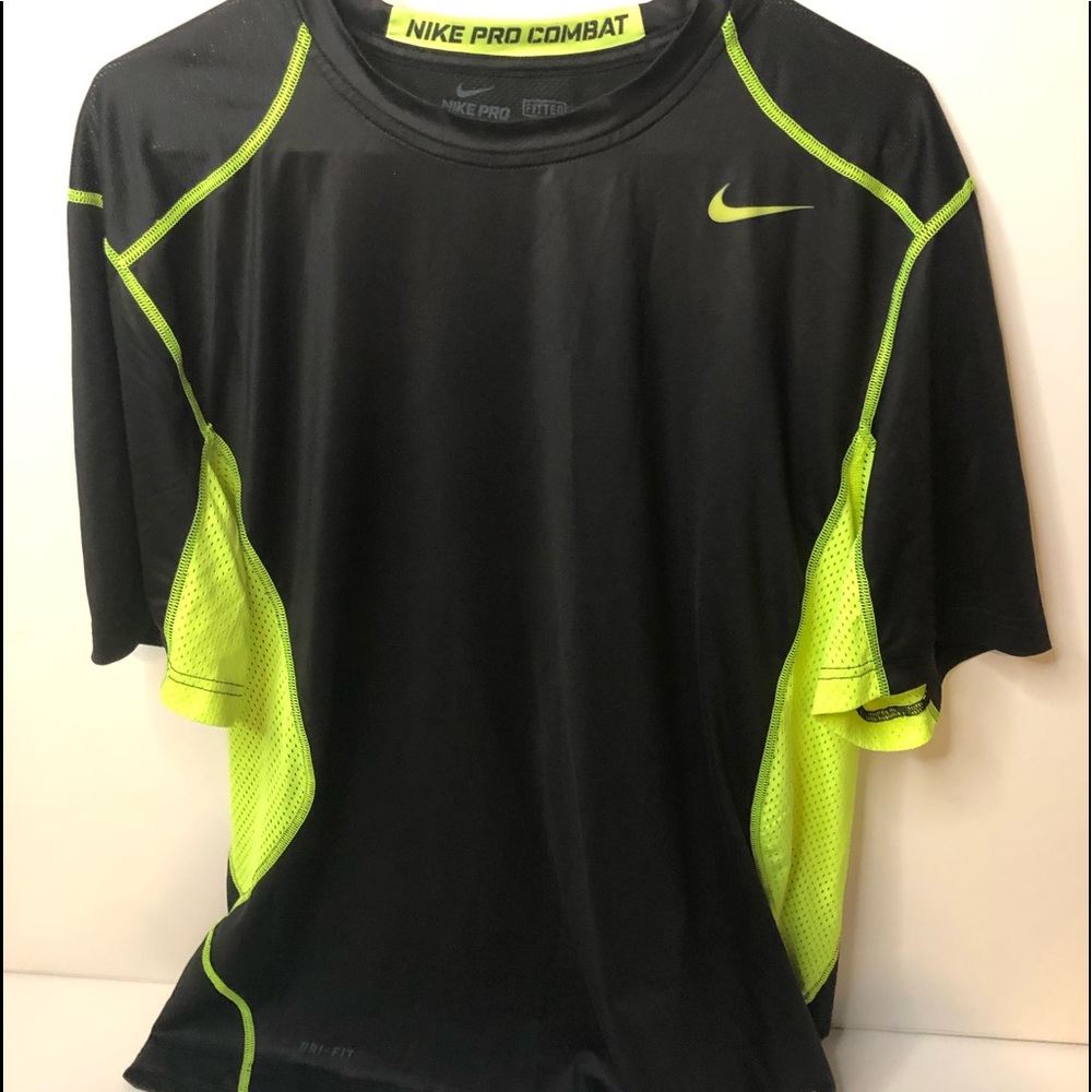 Nike pro combat shirt xl